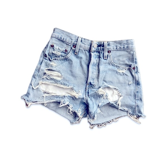 Levi 501 Distressed Shorts - Picture 2 of 3